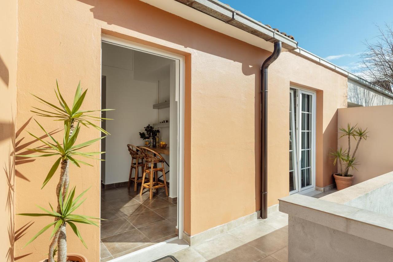 Stylish Mini-House With Garden & Beach Биела Экстерьер фото